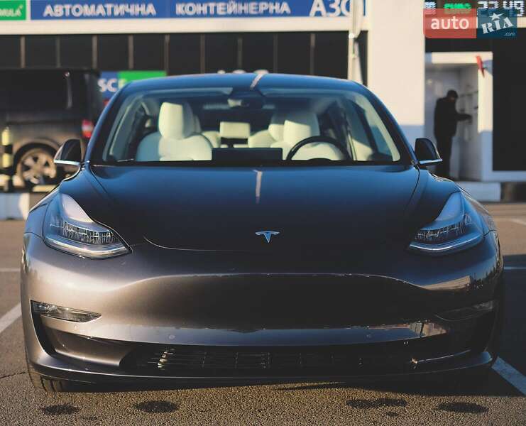 Седан Tesla Model 3 2018 в Киеве фото 14 Седан Tesla Model 3 2018 в Киеве