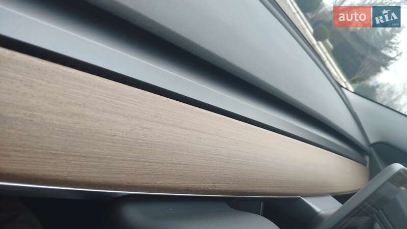 Седан Tesla Model 3 2019 в Одессе