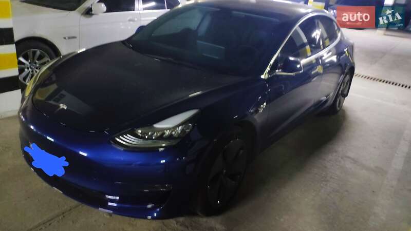 Седан Tesla Model 3 2019 в Одессе