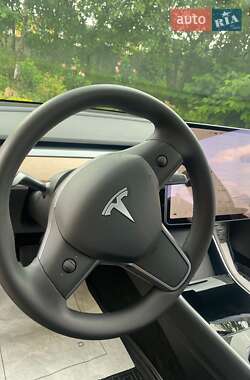 Седан Tesla Model 3 2020 в Харкові
