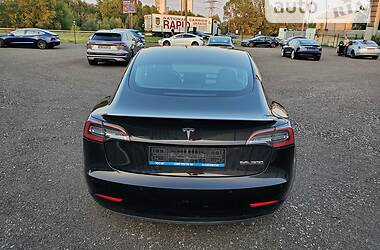 Седан Tesla Model 3 2019 в Києві