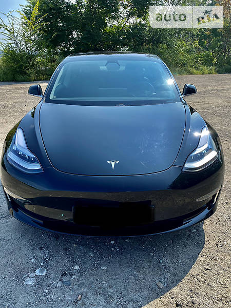 Tesla Model 3 2018