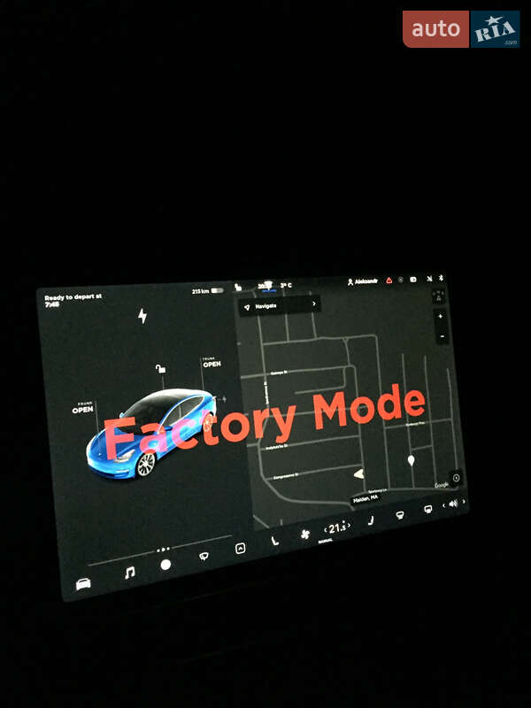 Седан Tesla Model 3 2019 в Сумах