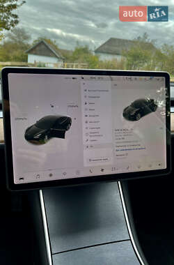 Седан Tesla Model 3 2019 в 