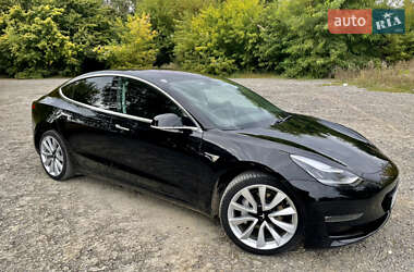 Седан Tesla Model 3 2019 в 