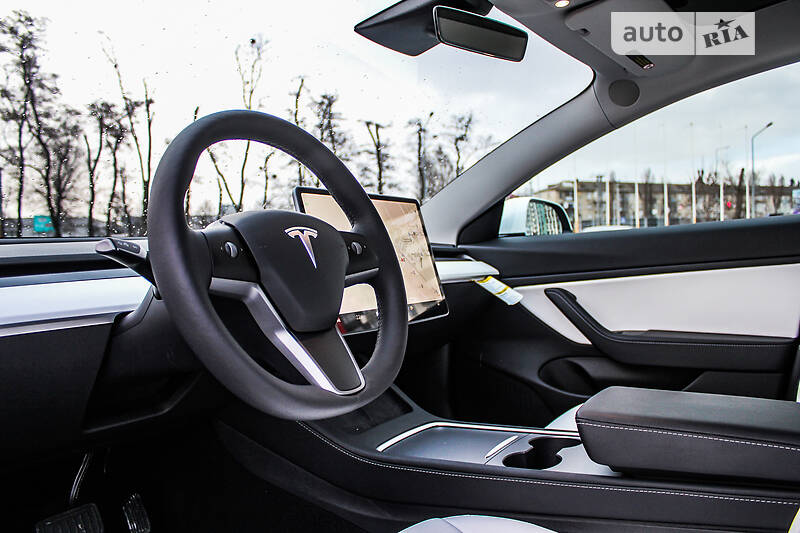 Седан Tesla Model 3 2021 в Киеве фото 13 Седан Tesla Model 3 2021 в Киеве