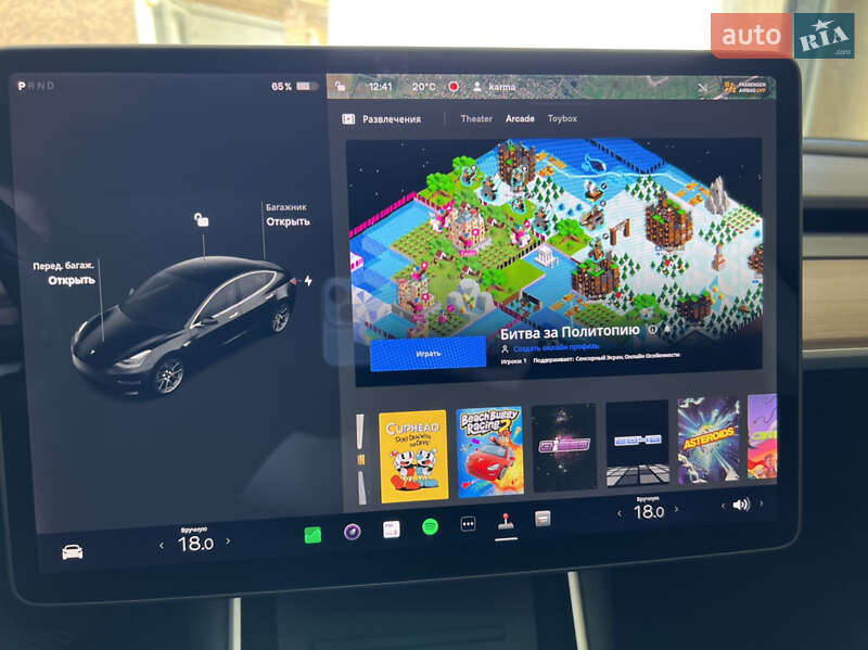 Седан Tesla Model 3 2019 в Ровно