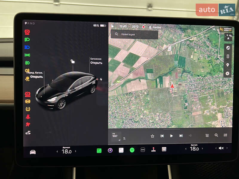 Седан Tesla Model 3 2019 в Ровно