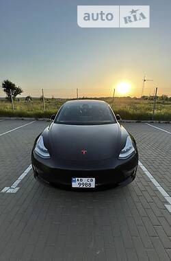 Седан Tesla Model 3 2018 в Вінниці