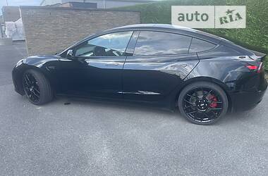 Хэтчбек Tesla Model 3 2018 в 