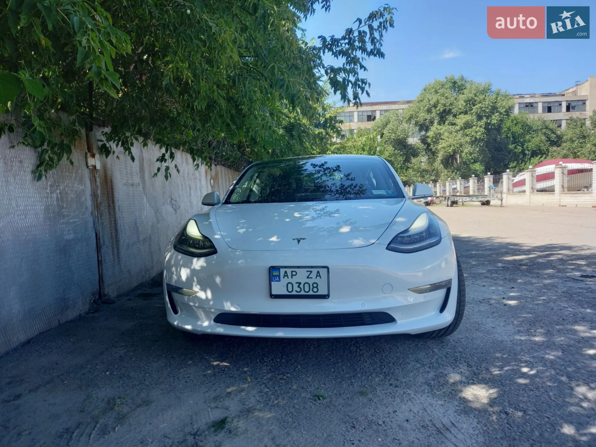 2018 Tesla Model 3 - фото 1