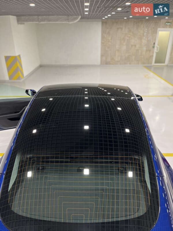 Седан Tesla Model 3 2018 в Києві