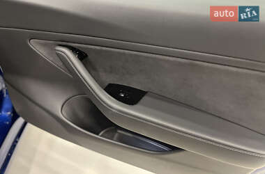Седан Tesla Model 3 2018 в Киеве