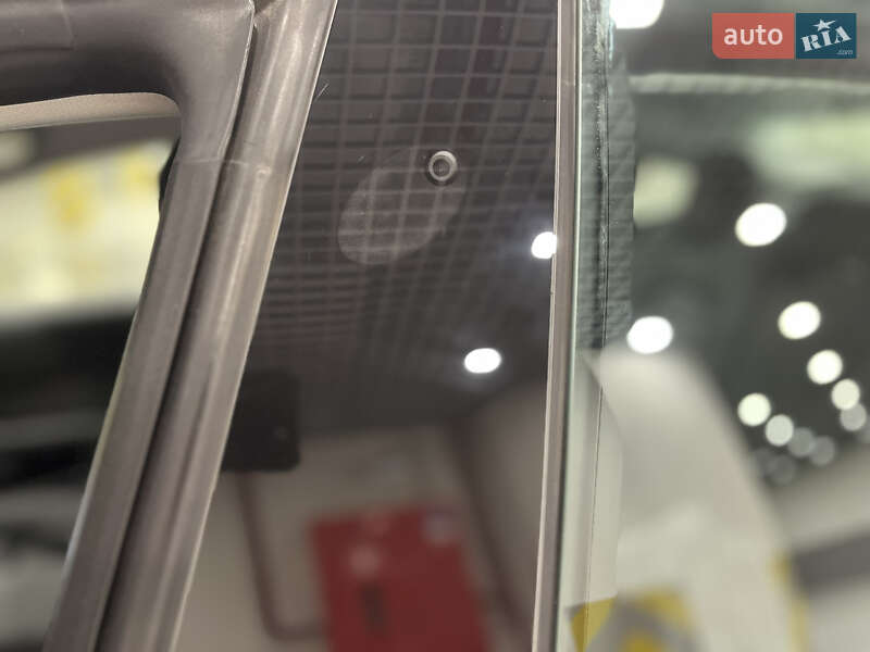 Седан Tesla Model 3 2018 в Києві