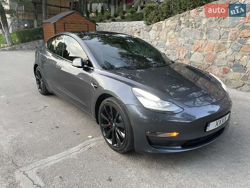 Tesla Model 3 2018