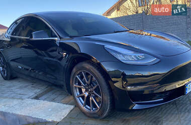 Седан Tesla Model 3 2019 в Долине