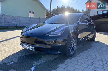 Седан Tesla Model 3 2019 в Долине