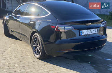 Седан Tesla Model 3 2019 в Долине