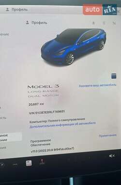 Седан Tesla Model 3 2020 в 