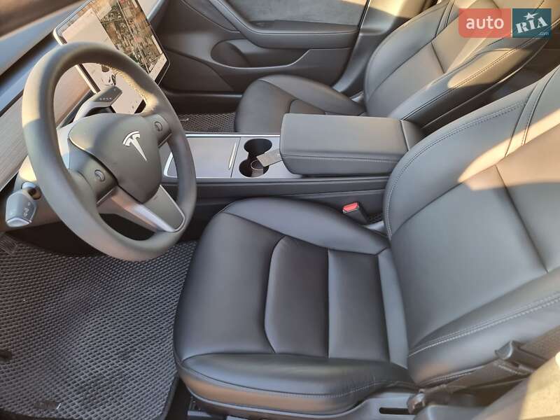 Седан Tesla Model 3 2021 в Кропивницькому фото 42 Седан Tesla Model 3 2021 в Кропивницькому