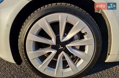 Седан Tesla Model 3 2021 в Кропивницькому фото 41 Седан Tesla Model 3 2021 в Кропивницькому
