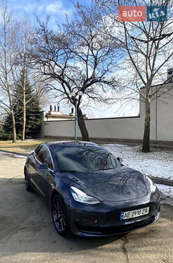 Седан Tesla Model 3 2018 в Днепре