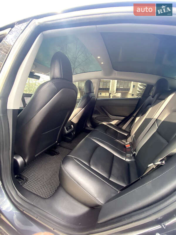 Седан Tesla Model 3 2018 в Дніпрі фото 13 Седан Tesla Model 3 2018 в Дніпрі