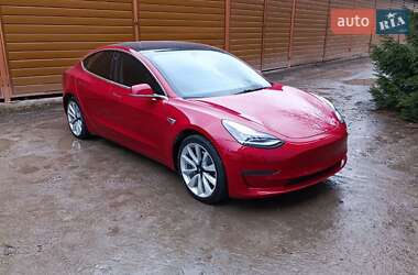 Седан Tesla Model 3 2018 в Киеве