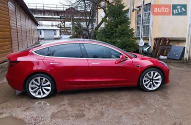Седан Tesla Model 3 2018 в Киеве