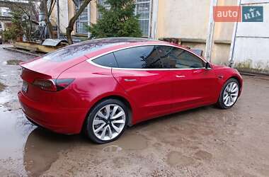 Седан Tesla Model 3 2018 в Киеве