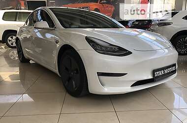 Седан Tesla Model 3 2020 в Одесі