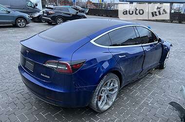 Седан Tesla Model 3 2020 в Луцке