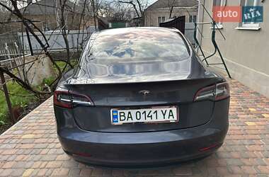 Седан Tesla Model 3 2018 в Кропивницком