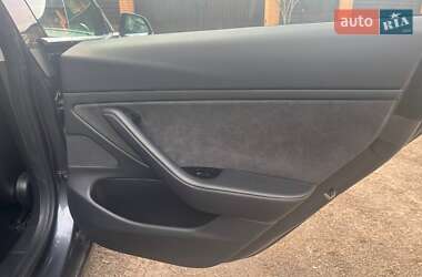 Седан Tesla Model 3 2018 в Киеве