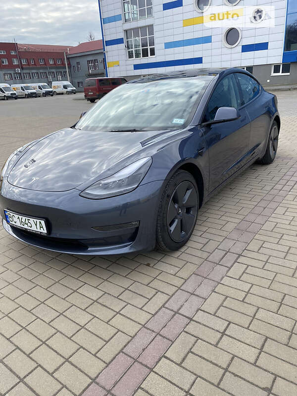 Седан Tesla Model 3 2021 в Хмельницькому