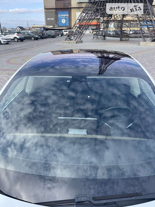 Седан Tesla Model 3 2019 в Харькове