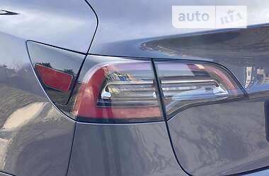 Седан Tesla Model 3 2019 в Харкові