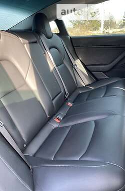 Седан Tesla Model 3 2019 в Харкові