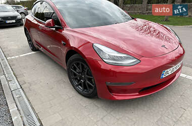 Седан Tesla Model 3 2019 в Львові