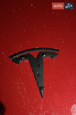Седан Tesla Model 3 2019 в Львові