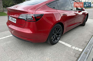 Седан Tesla Model 3 2019 в Львові