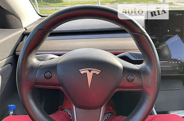 Седан Tesla Model 3 2018 в Буче