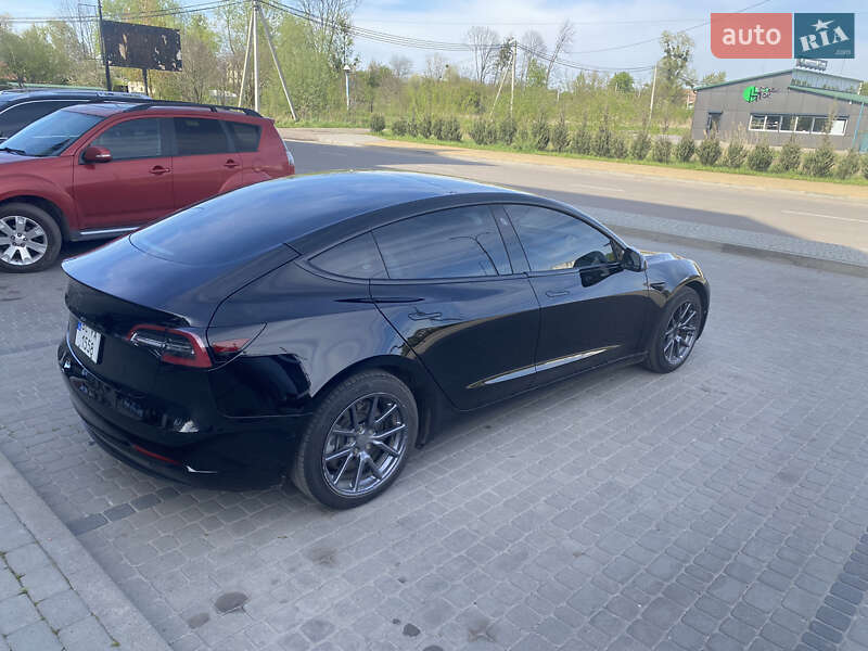 Седан Tesla Model 3 2019 в Шептицькому фото 12 Седан Tesla Model 3 2019 в Шептицькому