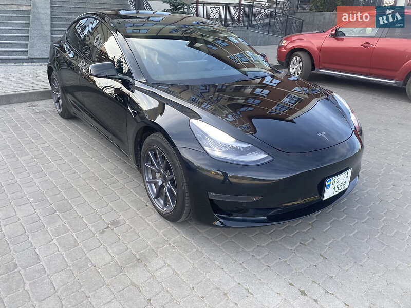 Седан Tesla Model 3 2019 в Шептицькому фото 10 Седан Tesla Model 3 2019 в Шептицькому