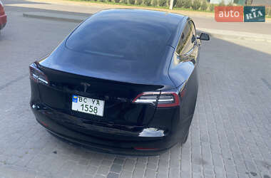 Седан Tesla Model 3 2019 в Шептицькому