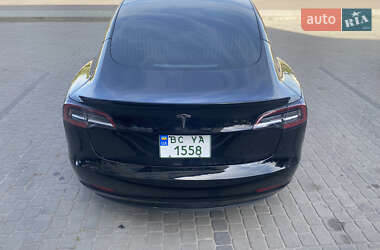 Седан Tesla Model 3 2019 в Шептицькому фото 20 Седан Tesla Model 3 2019 в Шептицькому