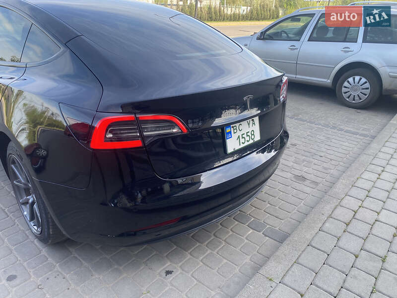 Седан Tesla Model 3 2019 в Шептицькому фото 31 Седан Tesla Model 3 2019 в Шептицькому