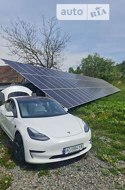 Седан Tesla Model 3 2021 в Мукачевому