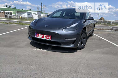 Седан Tesla Model 3 2021 в 
