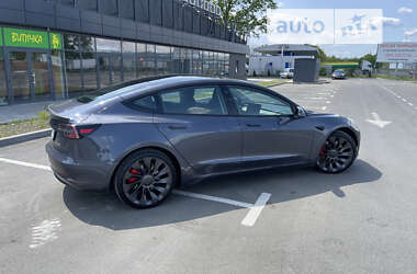 Седан Tesla Model 3 2021 в Умани